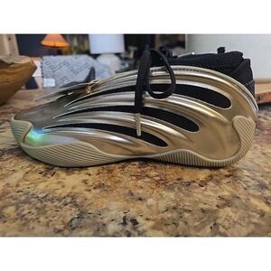 Adidas, Men's 8.5w, Harden Volume 9 Cyber Metallic Basketball Shoe